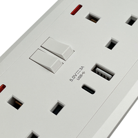 Prise d'alimentation VNX, contrôle par bouton-poussoir, indicateur LED, prises de port de chargeur USB et type-c, interrupteur à double prise 13A