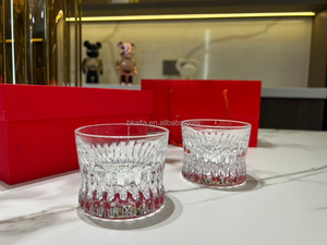 Vasos de Whisky de Cristal de Lujo Personalizados de Alta Calidad con Borde Dorado, Vasos de Whisky Hechos a Mano Sin Plomo con Detalles en Oro - Product Image 4