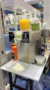 Commercial Snack Dessert Quik Freezing Automated Control User Friendly Operation 1200w Ice Snowflake Shaver <strong>Maker</strong> Machines - Product Image 3
