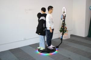 Cabina de <span class=keywords><strong>Fotos</strong></span> de 360 Grados de 68 cm Compatible con <span class=keywords><strong>iPad</strong></span> y Teléfonos Móviles, Permite Tomar <span class=keywords><strong>Fotos</strong></span> de Forma Conveniente - Product Image 2