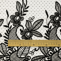 Tissu en mousseline tricoté à pois avec broderie en dentelle ; 100 % polyester résistant à l'abrasion pour robes, vêtements, garnitures de bagages ; Maison