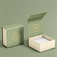 Boîte à ruban personnalisée écologique, boîte cadeau magnétique en papier texturé de qualité supérieure avec logo en feuille d'or pour l'emballage de bijoux