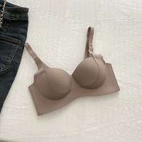 Soutien-gorge sans couture pour femme, sans armatures, push-up, bonnets épais moulés, rehaussement pour petites poitrines, anti-affaissement, maintien latéral, fermeture à 3 rangées de crochets