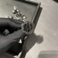 Ensemble de bijoux TIANSHE noir, style euro-américain vintage, comprenant une bague à fleurs, des boucles d'oreilles pendantes et un bracelet, 3 pièces pour femmes