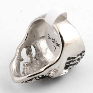 Anillo de Acero de Titanio con Diseño de Calavera para Hombre, Joyería de Halloween, Forma Geométrica, Color Acero - Product Image 4