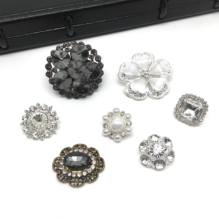 New Design Bling Metal Button for Wedding Dress flower decorative nickel-free rhinestone Jewelry metal button