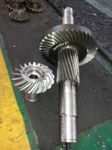 20crmnti Acero de bajo carbono Forja Engranaje de corona grande Engranaje cónico espiral grande - Product Image 2