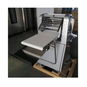 Machine à pâtes électrique avec fonction de roulage de la pâte et de fabrication de pâtes interchangeables - Product Image 3