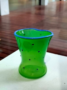 แจกันตั้งโต๊ะทรงโมเดิร์น ดีไซน์หรูหรา ทำจากแก้วเป่ามือ สีสันปรับแต่งได้ สไตล์ร่วมสมัย เหมาะสำหรับเทศกาลคริสต์มาส ขนาดฟรีไซส์ สินค้ามาใหม่ - Product Image 2