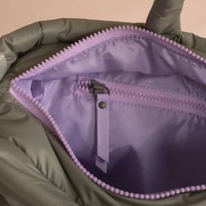 Sac à couches matelassé personnalisé de style Sac fourre-tout hydrofuge à langer pour bébé Sac à couches <span class=keywords><strong>en</strong></span> nylon pour voyage quotidien <span class=keywords><strong>Week</strong></span>-<span class=keywords><strong>end</strong></span> <span class=keywords><strong>en</strong></span> déplacement - Product Image 3