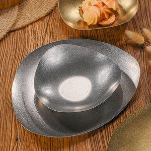 Assiette irrégulière rétro en acier inoxydable 304, assiette à dîner créative, assiette à dessert dorée, assiette plate occidentale commerciale - Product Image 1