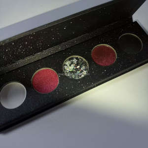 LOW quantité minimale de commande Logo personnalisé <span class=keywords><strong>Halloween</strong></span> <span class=keywords><strong>Maquillage</strong></span> des yeux Ombre à paupières Palette d'ombres à paupières <span class=keywords><strong>Halloween</strong></span> à haute pigmentation - Product Image 6