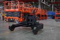 Transpalette tout-terrain NOBELIFT RWS-150R-230R 1,5-2,0T à entraînement AC, batterie lithium-ion 48V, pneus en polyuréthane, mât monophasé