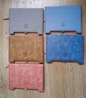 Carnet A5 en cuir PU de haute qualité avec support pour stylo, marque-page et reliure cousue, design de couverture personnalisé