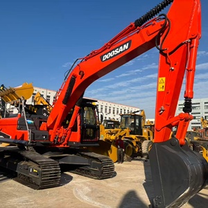 Excavatrice sur chenilles Doosan DX225LCA, couleur noire, équipement de construction robuste, garantie 1 an, capacité de la benne de 0,65 m³, machine de 22 000 kg - Product Image 2