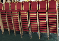 Chaise d'hôtel d'intérieur à cadre métallique et dossier solide, empilable, pour banquets, mariages, restaurants et événements