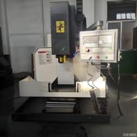 Machine de fraisage CNC verticale XK7124, haute rigidité, performance stable, outil de fraisage puissant