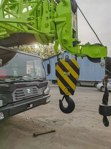 Grue sur camion Zoom-lion ZTC250V de 25 tonnes d'occasion de 2018 en bon état - Product Image 2