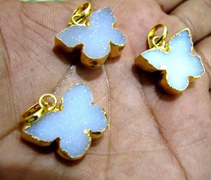 Belle main sculptée naturelle Druzy papillon forme pendentif breloque 24 Kt or électro plaqué blanc Drusy connecteurs de pierres précieuses - Product Image 5