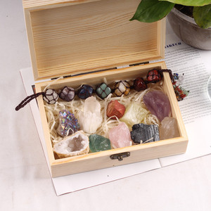 Commercio all'ingrosso Naturale Guarigione Di Cristallo Box Set di guarigione geode auto cubo gancio Caduto Diversi di Roccia Minerale Set Scatola di Cristallo per il regalo - Product Image 2