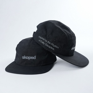 Casquettes de <span class=keywords><strong>course</strong></span> noires non structurées avec logo imprimé, en nylon imperméable de haute qualité, casquettes <span class=keywords><strong>à</strong></span> 5 panneaux, casquettes de sport - Product Image 2