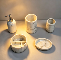 Ensemble d'accessoires de salle de bain en résine effet marbre blanc de luxe, 5 pièces, aspect pierre moderne, distributeur de savon, porte-brosse à dents, porte-savon