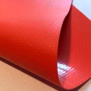 Lona de PVC Impermeable de Vinilo Industrial de Larga Duración de 650 g/m² <span class=keywords><strong>para</strong></span> Cortina Lateral de Camión - Product Image 5