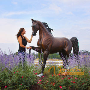 Vincentaa ประติมากรรมม้าสีบรอนซ์ทรงสี่เหลี่ยมสำหรับสวนกลางแจ้งขนาดใหญ่ออกแบบได้ตามต้องการ - Product Image 4