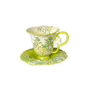 Set Tazza e Piattino da Caffè Viola Romantico, Ceramica di Alta Qualità, Elegante e Raffinato, Design Floreale di Lusso Leggero, Stile Vintage per Tè - Product Image 5
