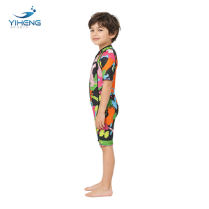 <span class=keywords><strong>Traje</strong></span> de <span class=keywords><strong>Neopreno</strong></span> de Manga Corta de 2 mm para Niños, Impermeable, Protección Solar, Bonito y Colorido, <span class=keywords><strong>Traje</strong></span> de Baño Estampado para Niños - Product Image 2