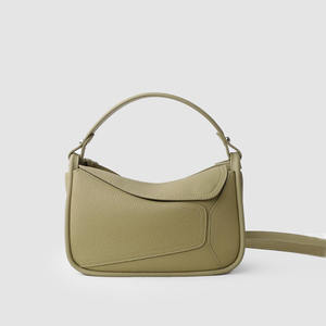 Sac en cuir de vachette souple avec bandoulière, sac rétro et simple à grande capacité pour femme - Product Image 2