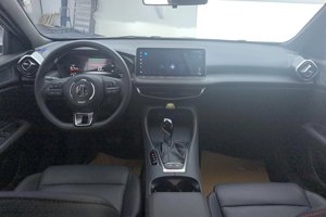 MG5 2024 Nuova Berlina Turbo a Benzina Cinese AWD con Sedili in Pelle, Guida a Sinistra, Cambio Automatico, Euro VI, Lega di Alluminio, Colore Scuro - Product Image 5