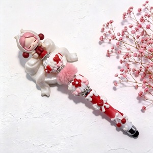 Bolígrafo de cuentas DIY de diseño original y alta estética, con cuentas pintadas a mano con efecto de aceite pesado, de plástico, con diseño de muñeca adorable, de China - Product Image 3