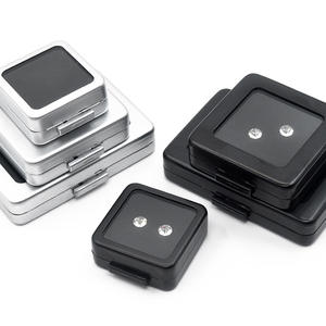 Caja de Exhibición de Joyería de Metal de Lujo al por Mayor, Cuadrada, con Diamantes y Piedras Preciosas, con Cojín Interior Blanco y Negro - Product Image 6