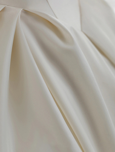 Robe de mariée classique bustier en satin ivoire avec traîne cathédrale, <span class=keywords><strong>voile</strong></span>, jupon et gants inclus - Product Image 3
