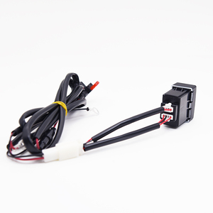 Adapté aux modèles <span class=keywords><strong>Mazda</strong></span> 6/2/<span class=keywords><strong>3</strong></span>/5 de 2004 à 2015, interface de charge rapide USB de type C pour téléphone portable en voiture. - Product Image 2