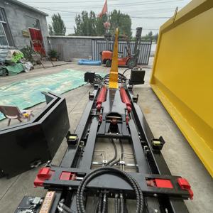Fabrik-Großhandel Anpassbares U-Dump <span class=keywords><strong>Roll</strong></span>-Off Hakenlift-Entsorgungssystem <span class=keywords><strong>Roll</strong></span>-Off Hakenlift-Anhänger LKW-Hebevorrichtung - Product Image 2