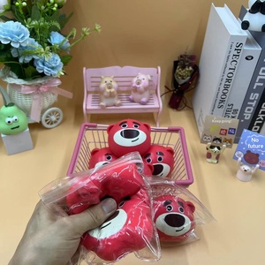 Jouet créatif anti-stress pour enfants en forme d'ours fraise, en TPR, sensation de boue, tête volumineuse, simulation de nourriture à presser lentement - Product Image 3