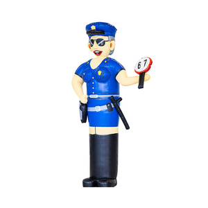Gonflable Sarah Police Doll a un bâton et un pistolet sur sa ceinture et un ventilateur pour <span class=keywords><strong>de</strong></span> nombreuses occasions - Product Image 1