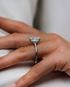JOVOVASMILE Anillo de compromiso de 2 quilates de 7,5mm con cojín de mina antigua, oro, moissanita real, boda para mujer, caja de joyería de regalo - Product Image 5
