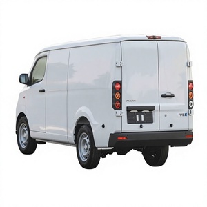 Fourgonnette électrique Geely Farizon 2024 V6E FENCE, transmission intégrale, batterie lithium simple 90-110 kWh, autonomie 201-300 km, pneus R18, sièges en cuir, à l'arrière - Product Image 1