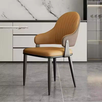 Chaise de salle à manger en cuir de style italien, luxe léger, moderne et minimaliste, idéale pour la maison, l'hôtel, les petits appartements et les salles à manger.