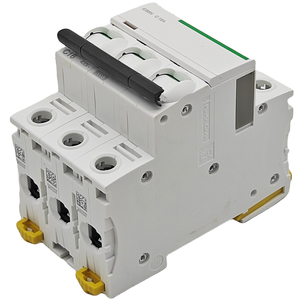 Interruptor Automático Acti9 Serie Ic65N 3P C 16A A9F18316 MCB 6kA, 100% Nuevo y Original, Capacidad de Ruptura de 6kA, Montaje en Riel - Product Image 6