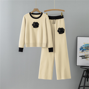 Nuovo Set Autunnale da <span class=keywords><strong>Donna</strong></span> in Maglia, Pantaloni a Gamba Larga, Maglione Elegante e Alla Moda, Completo Sportivo Casual a Due Pezzi - Product Image 5