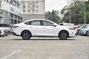 2025 Thương hiệu Mới BYD con dấu 05 DMI 55km thông minh lái xe phiên bản Sedan cắm trong <span class=keywords><strong>Hybrid</strong></span> xe năng lượng mới Xe 120km - Product Image 3