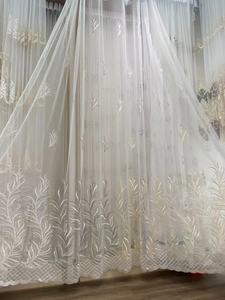 <span class=keywords><strong>Tende</strong></span> trasparenti europee Jacquard di lusso ricamate <span class=keywords><strong>tende</strong></span> in Tulle <span class=keywords><strong>per</strong></span> soggiorno <span class=keywords><strong>camera</strong></span> <span class=keywords><strong>da</strong></span> <span class=keywords><strong>letto</strong></span> tessuto della tenda - Product Image 2