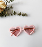 Nouvelles lunettes de soleil pour enfants en gros, modèle 2025, roses, pour visage en forme de cœur, lunettes de soleil pour enfants, lunettes en forme de cœur
