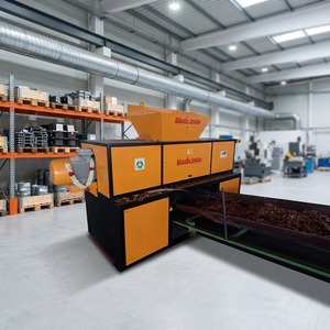 Déchiqueteuse de fûts de peinture à double arbre de qualité supérieure, semi-automatique, équipement de recyclage de métaux de rebut haut de gamme pour l'exportation - Product Image 1