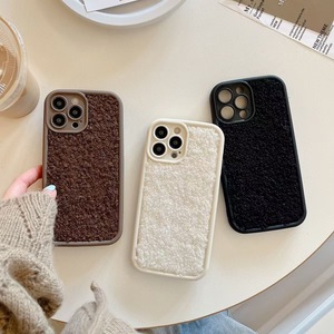 Funda para iPhone 15 Pro, estilo ins, de felpa, para otoño e invierno, con cobertura total y a prueba de golpes. - Product Image 1