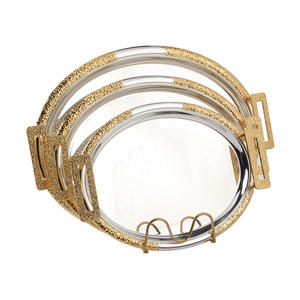 Plateau de service en métal de style luxueux - Plateau de vaisselle polyvalent - Product Image 2